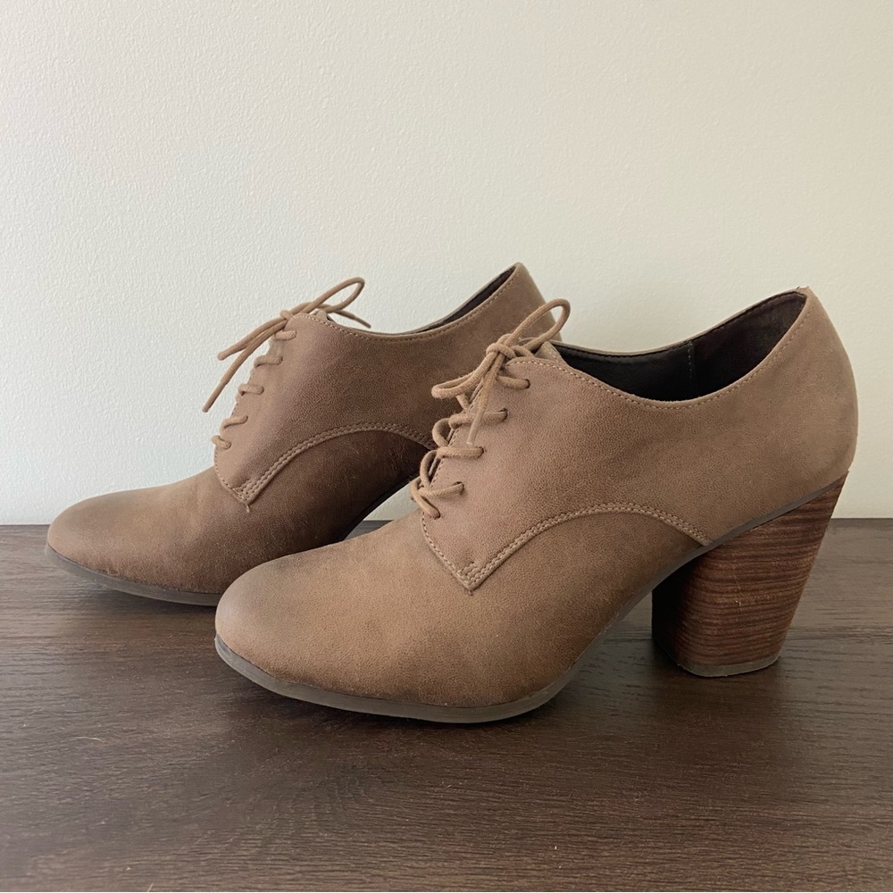 Abound Lace Up Heel Bootie Light Brown Size 10